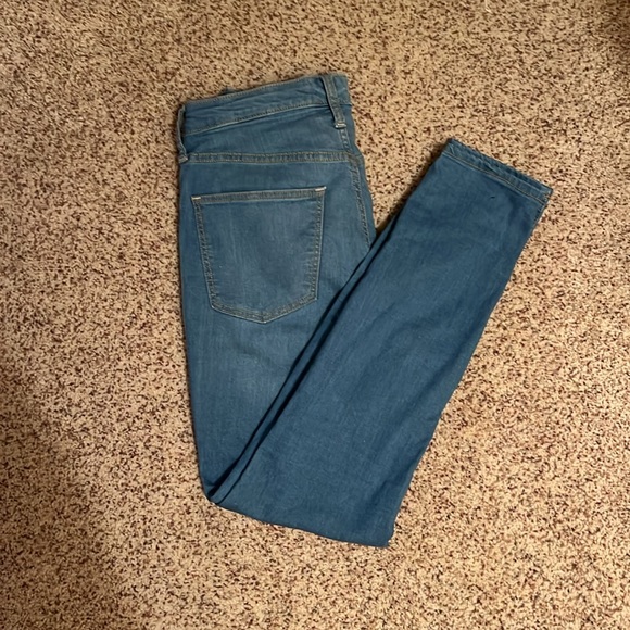 Universal Thread High Rise Jeans - Picture 2 of 4